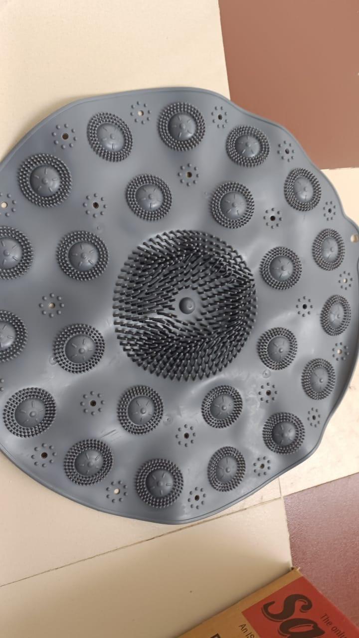Shower Foot Cleaner, Scrubber Foot Brush Massager, Pad Non Slip Suction Cup Exfoliating Dead Skin Foot Mat for Shower (Pack of 2)